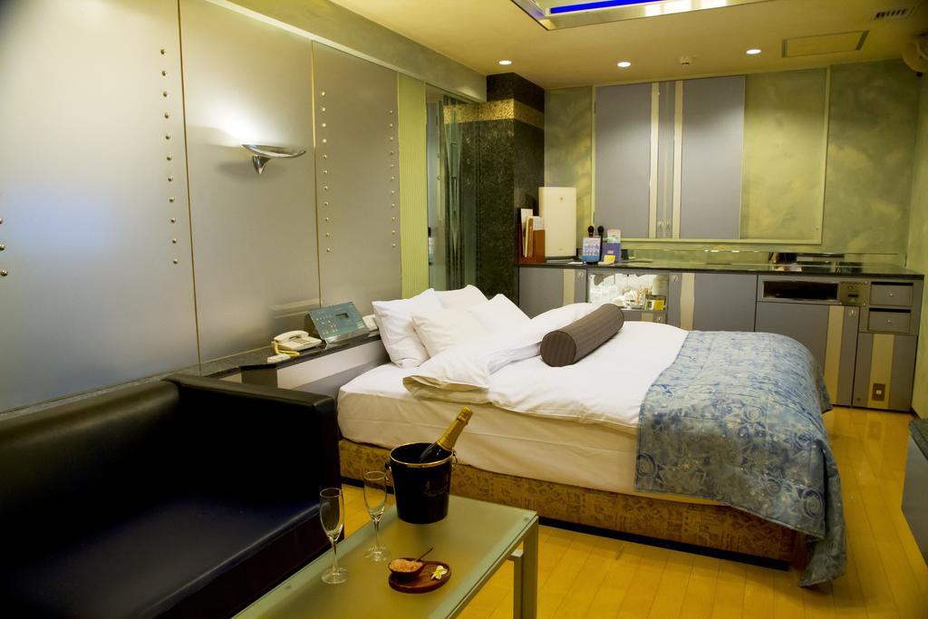 Hotel Grand Garden (Adults Only) Γιοκοχάμα Δωμάτιο φωτογραφία